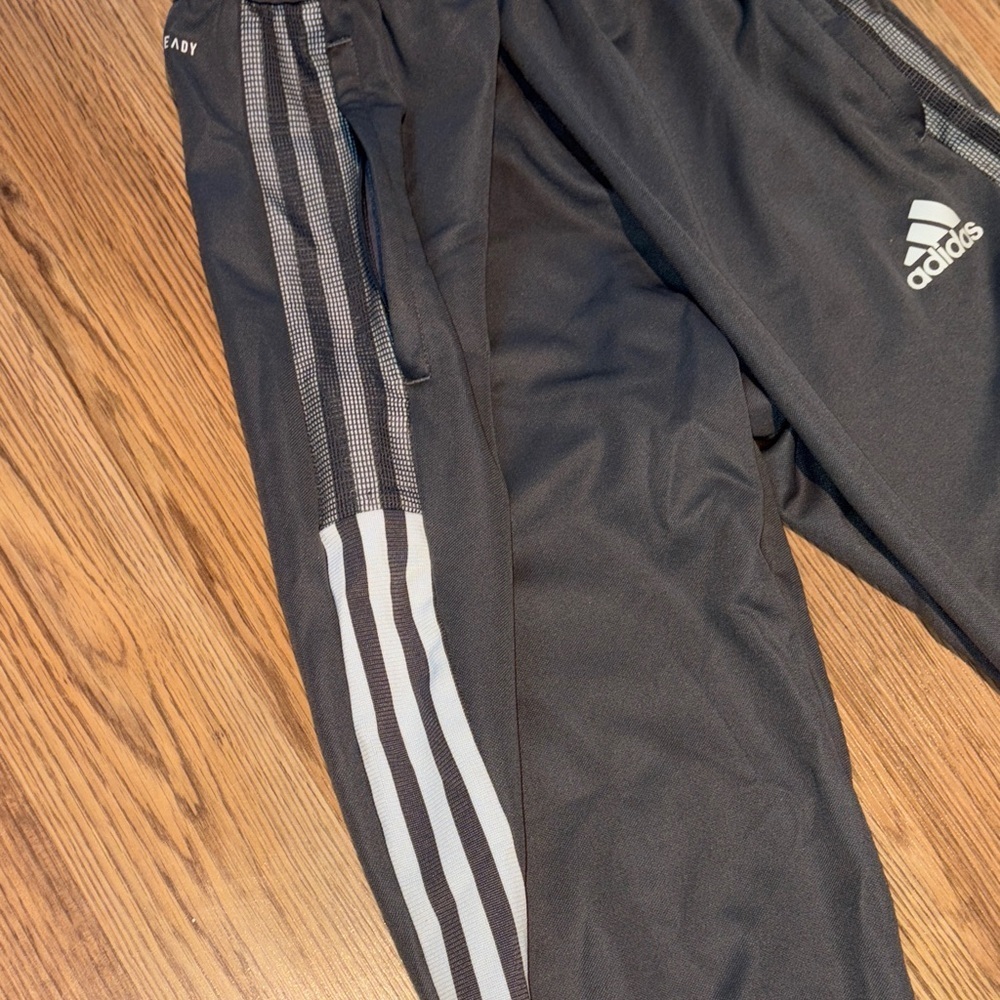 Adidas Men's AeroReady Dark Gray Joggers with White Stripes - Picture 5 of 8